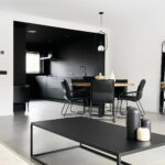 Minimalistisch interieur met veel zwart en wit Minimalistisch en strak interieur