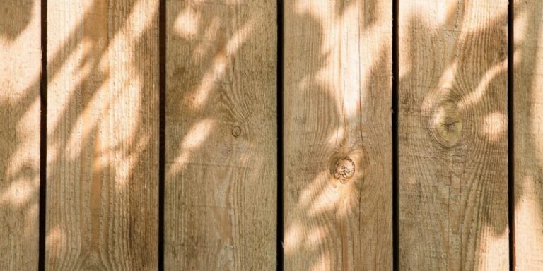 Welke houtsoorten zijn geschikt als tuinhout?