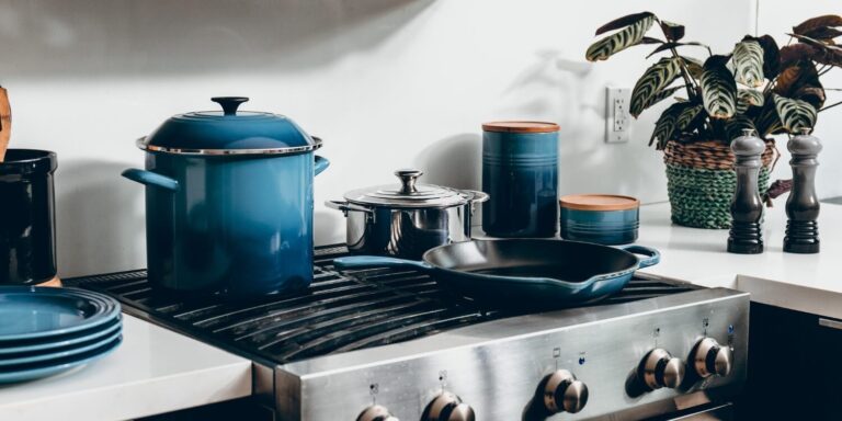 Welke pannen heb je nodig in de keuken?